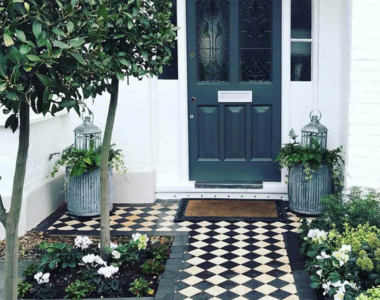 Doorway at Barnfield Road