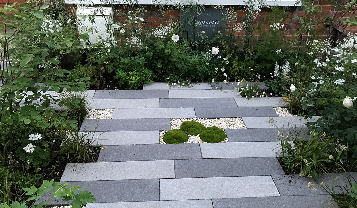 Contemporary front garden design in West London